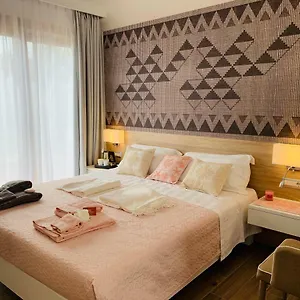Relais Del Borgo- Domo Pensjonat Porto San Paolo (Sardinia)